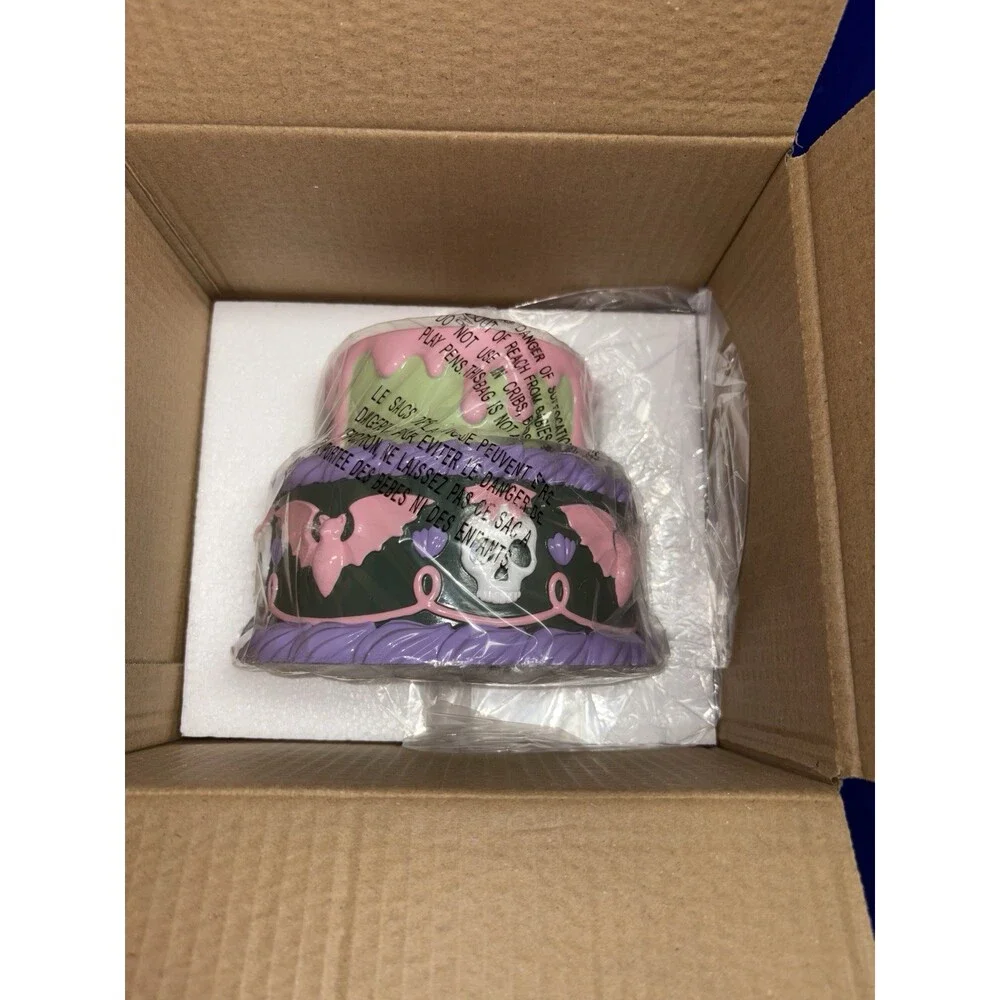 2025 Bath & Body Works Halloween Cake 3-Wick Candle Holder NEW - Picture 2 of 10